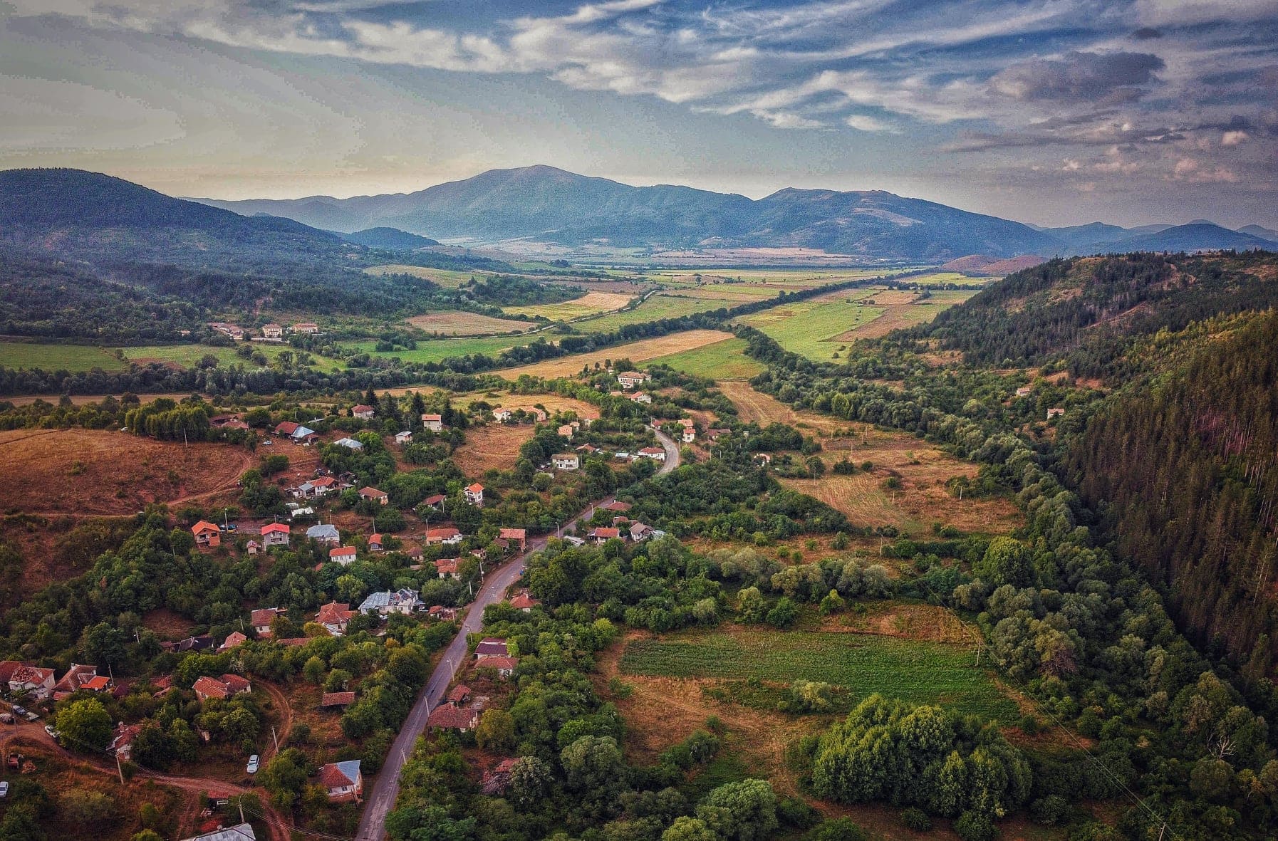 Поглед отвисоко над село Вукан